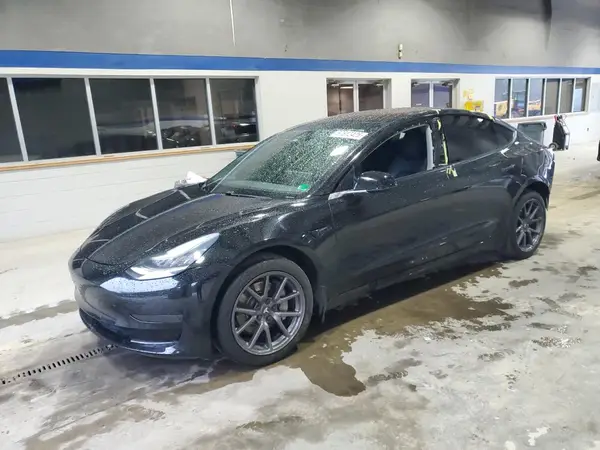 5YJ3E1EA5KF297650 2019 TESLA MODEL 3 - Image 1