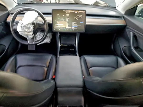 5YJ3E1EA5KF300479 2019 TESLA MODEL 3 - Image 8