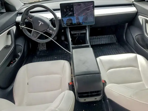 5YJ3E1EA5KF301549 2019 TESLA MODEL 3 - Image 8