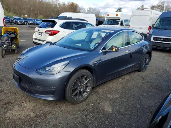 5YJ3E1EA5KF301857 2019 TESLA MODEL 3 - Image 1