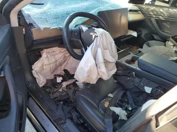 5YJ3E1EA5KF305553 2019 TESLA MODEL 3 - Image 8