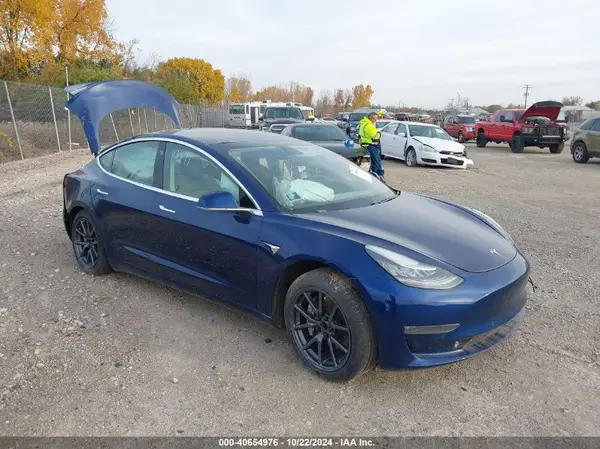 5YJ3E1EA5KF309313 2019 TESLA MODEL 3 - Image 1
