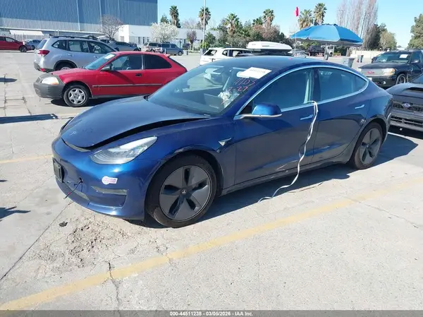 5YJ3E1EA5KF309344 2019 TESLA MODEL 3 - Image 2