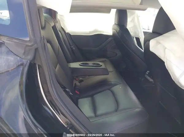 5YJ3E1EA5KF310896 2019 TESLA MODEL 3 - Image 8