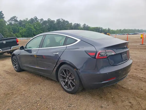 5YJ3E1EA5KF317119 2019 TESLA MODEL 3 - Image 2