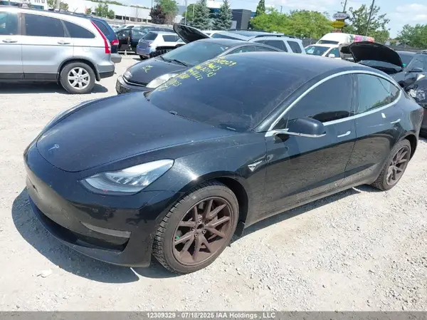 5YJ3E1EA5KF321493 2019 TESLA MODEL 3 - Image 2