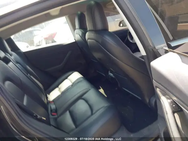 5YJ3E1EA5KF321493 2019 TESLA MODEL 3 - Image 8