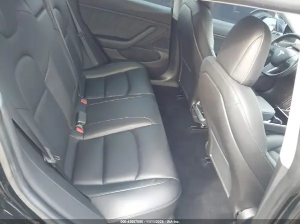 5YJ3E1EA5KF323938 2019 TESLA MODEL 3 - Image 8