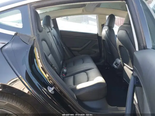 5YJ3E1EA5KF324572 2019 TESLA MODEL 3 - Image 8