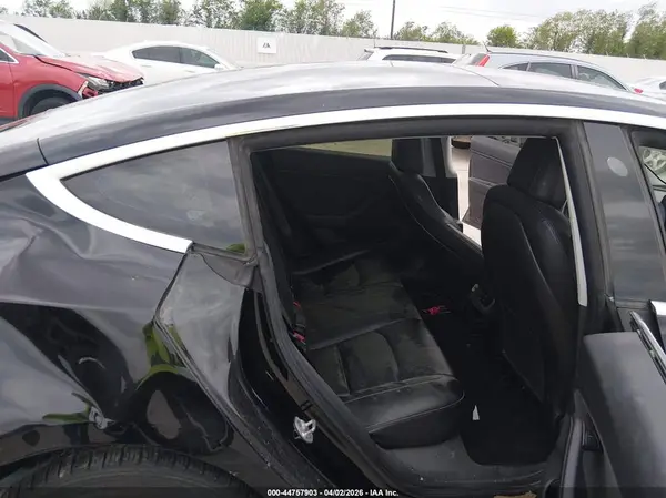 5YJ3E1EA5KF325365 2019 TESLA MODEL 3 - Image 8