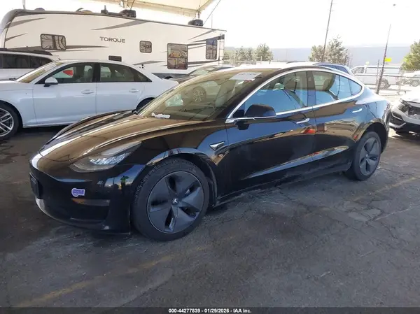 5YJ3E1EA5KF326578 2019 TESLA MODEL 3 - Image 2