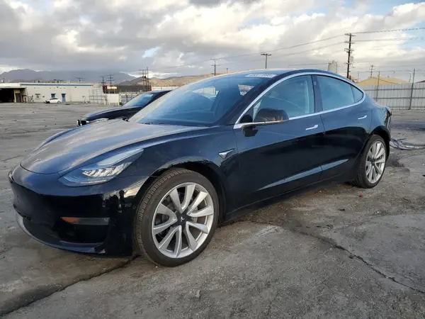 5YJ3E1EA5KF331697 2019 TESLA MODEL 3 - Image 1