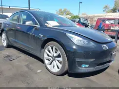 5YJ3E1EA5KF352324 2019 TESLA MODEL 3