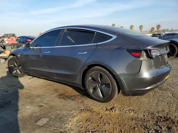 5YJ3E1EA5KF363033 2019 TESLA MODEL 3 - Image 2