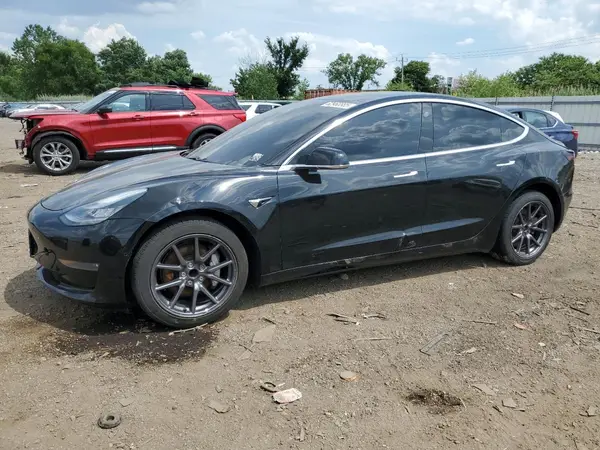 5YJ3E1EA5KF394668 2019 TESLA MODEL 3 - Image 1