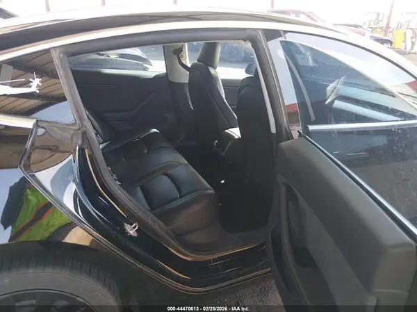 5YJ3E1EA5KF394766 2019 TESLA MODEL 3 - Image 8