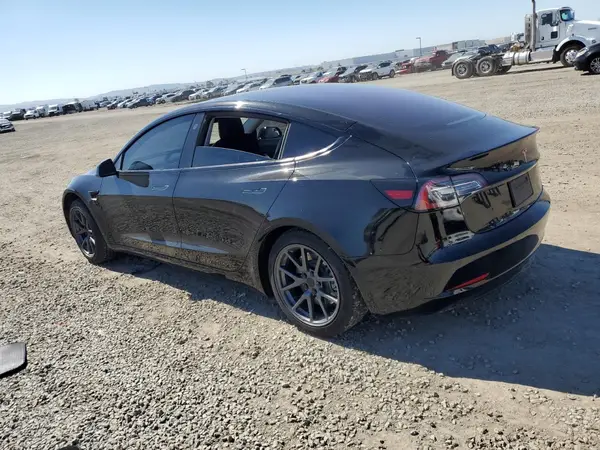 5YJ3E1EA5KF395660 2019 TESLA MODEL 3 - Image 2