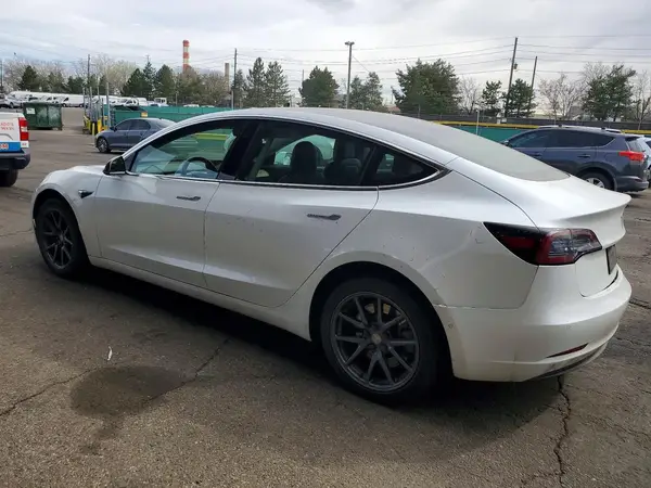 5YJ3E1EA5KF396954 2019 TESLA MODEL 3 - Image 2