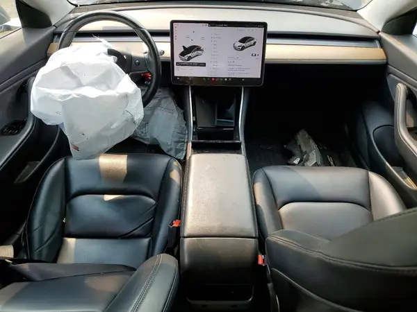 5YJ3E1EA5KF399322 2019 TESLA MODEL 3 - Image 8