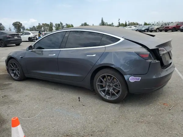 5YJ3E1EA5KF400193 2019 TESLA MODEL 3 - Image 2