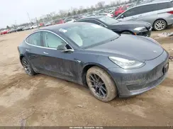 5YJ3E1EA5KF402753 2019 TESLA MODEL 3