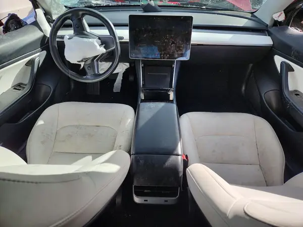 5YJ3E1EA5KF402767 2019 TESLA MODEL 3 - Image 8