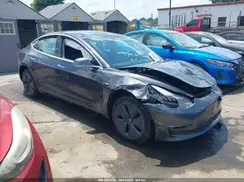 5YJ3E1EA5KF410898 2019 TESLA MODEL 3