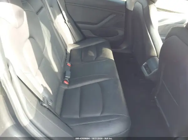 5YJ3E1EA5KF411095 2019 TESLA MODEL 3 - Image 8