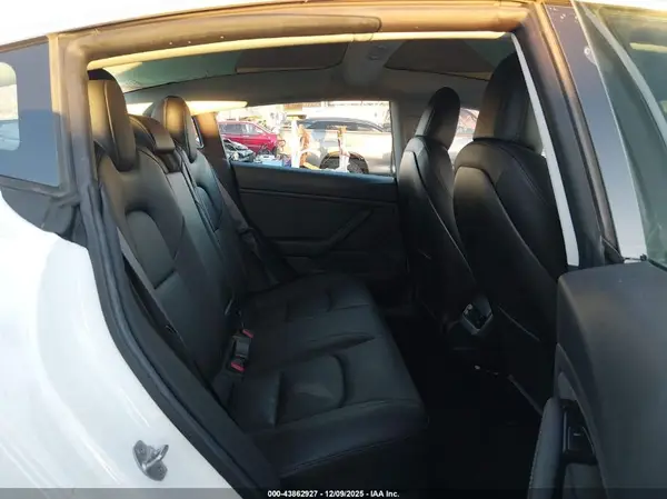 5YJ3E1EA5KF412313 2019 TESLA MODEL 3 - Image 8