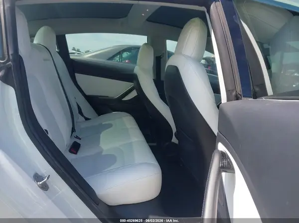 5YJ3E1EA5KF419407 2019 TESLA MODEL 3 - Image 8
