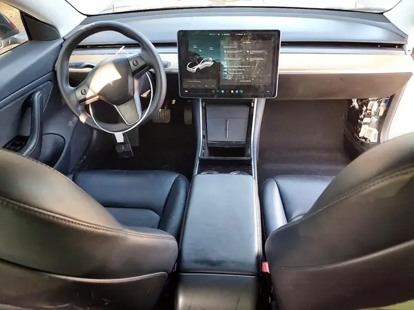 5YJ3E1EA5KF424669 2019 TESLA MODEL 3 - Image 8