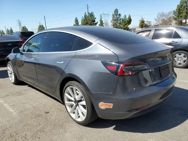 5YJ3E1EA5KF425417 2019 TESLA MODEL 3 - Image 2