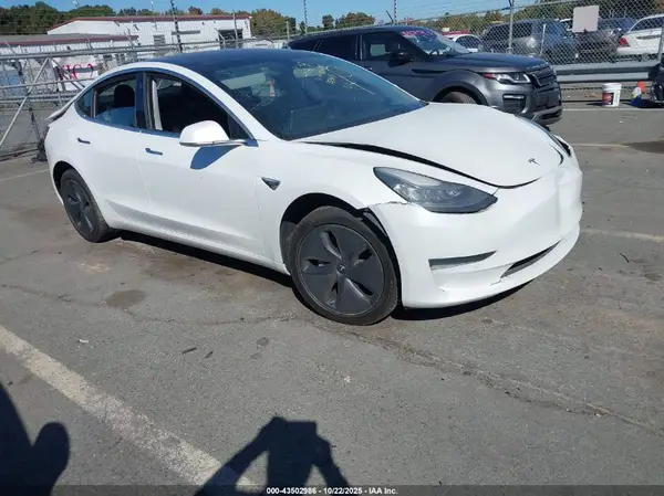 5YJ3E1EA5KF426518 2019 TESLA MODEL 3 - Image 1