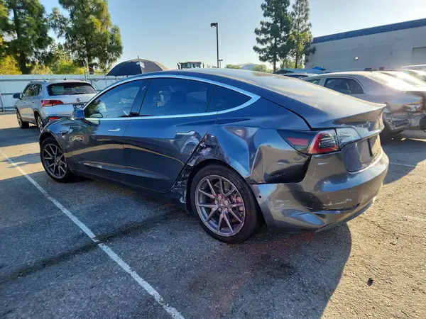 5YJ3E1EA5KF426891 2019 TESLA MODEL 3 - Image 2
