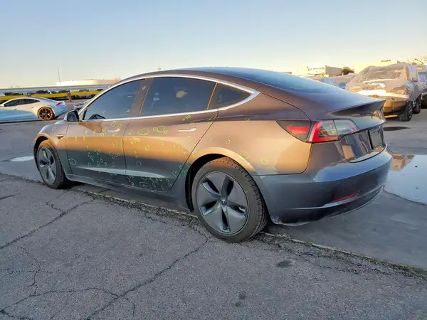 5YJ3E1EA5KF426924 2019 TESLA MODEL 3 - Image 2