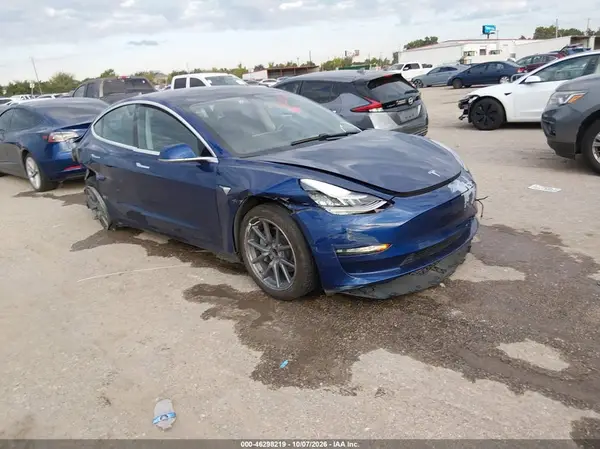 5YJ3E1EA5KF427099 2019 TESLA MODEL 3 - Image 1