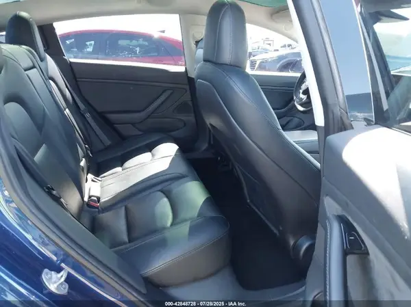 5YJ3E1EA5KF427118 2019 TESLA MODEL 3 - Image 8