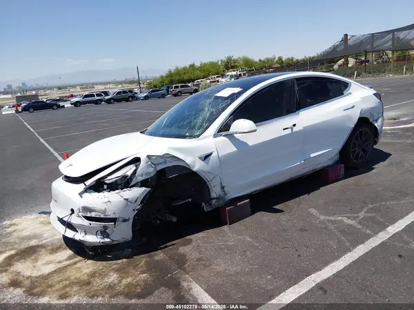 5YJ3E1EA5KF427331 2019 TESLA MODEL 3 - Image 2