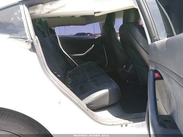 5YJ3E1EA5KF427331 2019 TESLA MODEL 3 - Image 8