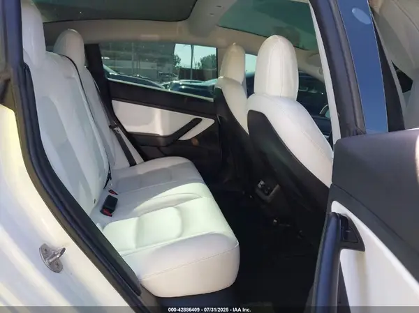 5YJ3E1EA5KF429435 2019 TESLA MODEL 3 - Image 8