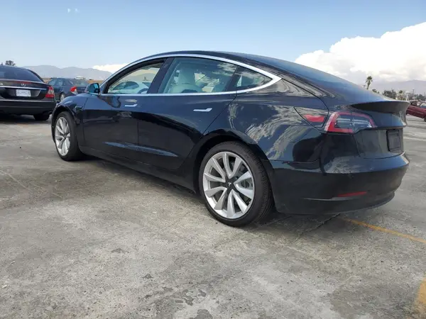5YJ3E1EA5KF445215 2019 TESLA MODEL 3 - Image 2