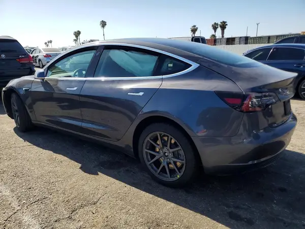 5YJ3E1EA5KF447434 2019 TESLA MODEL 3 - Image 2