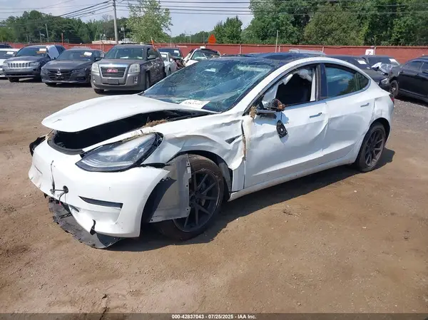 5YJ3E1EA5KF483835 2019 TESLA MODEL 3 - Image 2