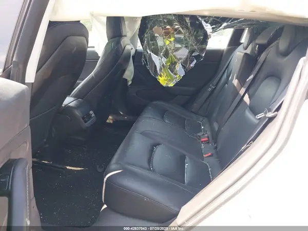 5YJ3E1EA5KF483835 2019 TESLA MODEL 3 - Image 8