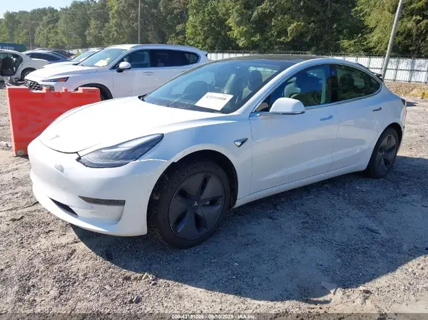 5YJ3E1EA5KF484905 2019 TESLA MODEL 3 - Image 2