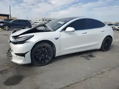 5YJ3E1EA5KF485570 2019 TESLA MODEL 3