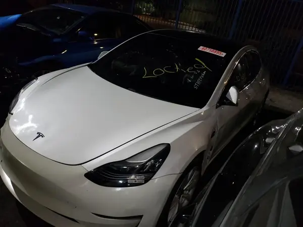 5YJ3E1EA5KF486931 2019 TESLA MODEL 3 - Image 1