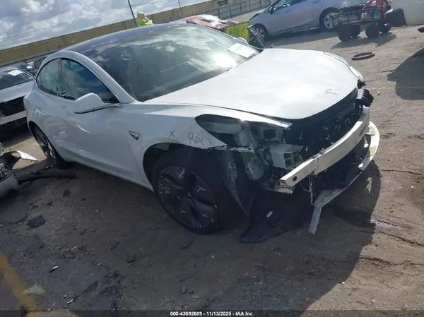 5YJ3E1EA5LF504488 2020 TESLA MODEL 3 - Image 1
