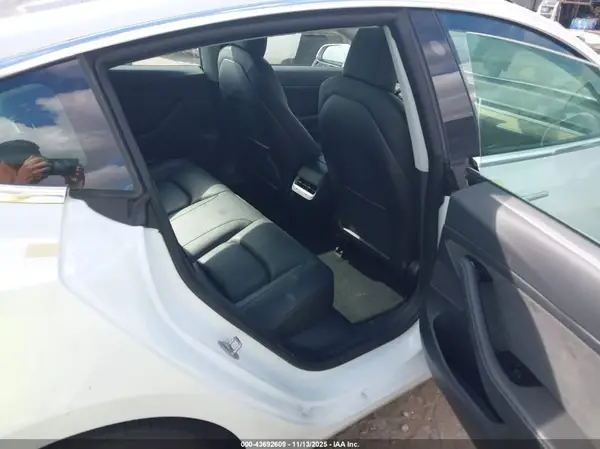 5YJ3E1EA5LF504488 2020 TESLA MODEL 3 - Image 8