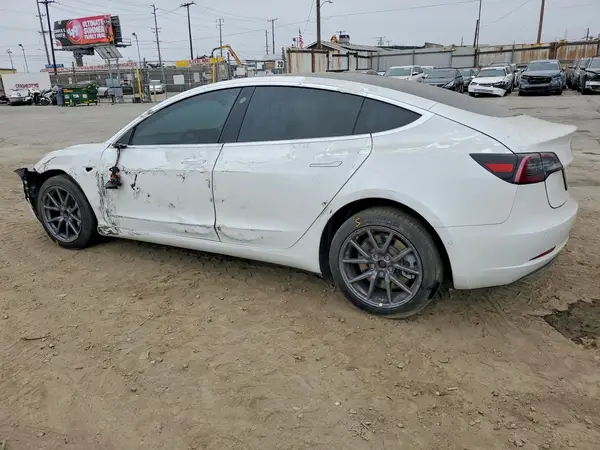 5YJ3E1EA5LF598405 2020 TESLA MODEL 3 - Image 2